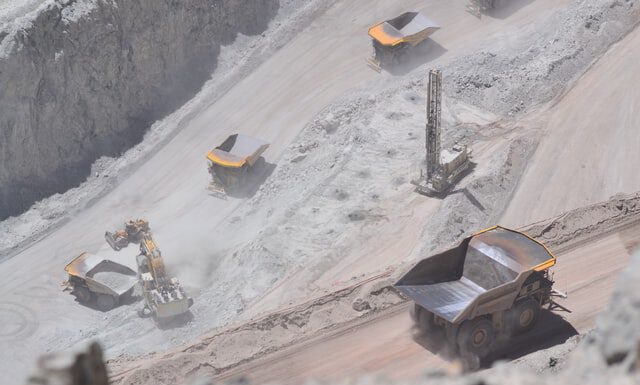 Kto wykonuje opinie geotechniczne? Geologia, dokumentacja