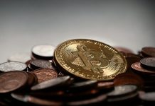 Bitcoin a podatki, co mówi prawo w Polsce i na świecie? Monety bitcoin