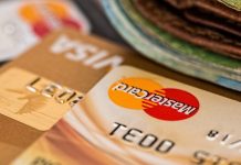 Podstawowy rachunek płatniczy czy ROR? Jakie konto bankowe wybrać? karty bankomatowe i banknoty